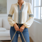 Daisy | Bluse med V-hals i blonde