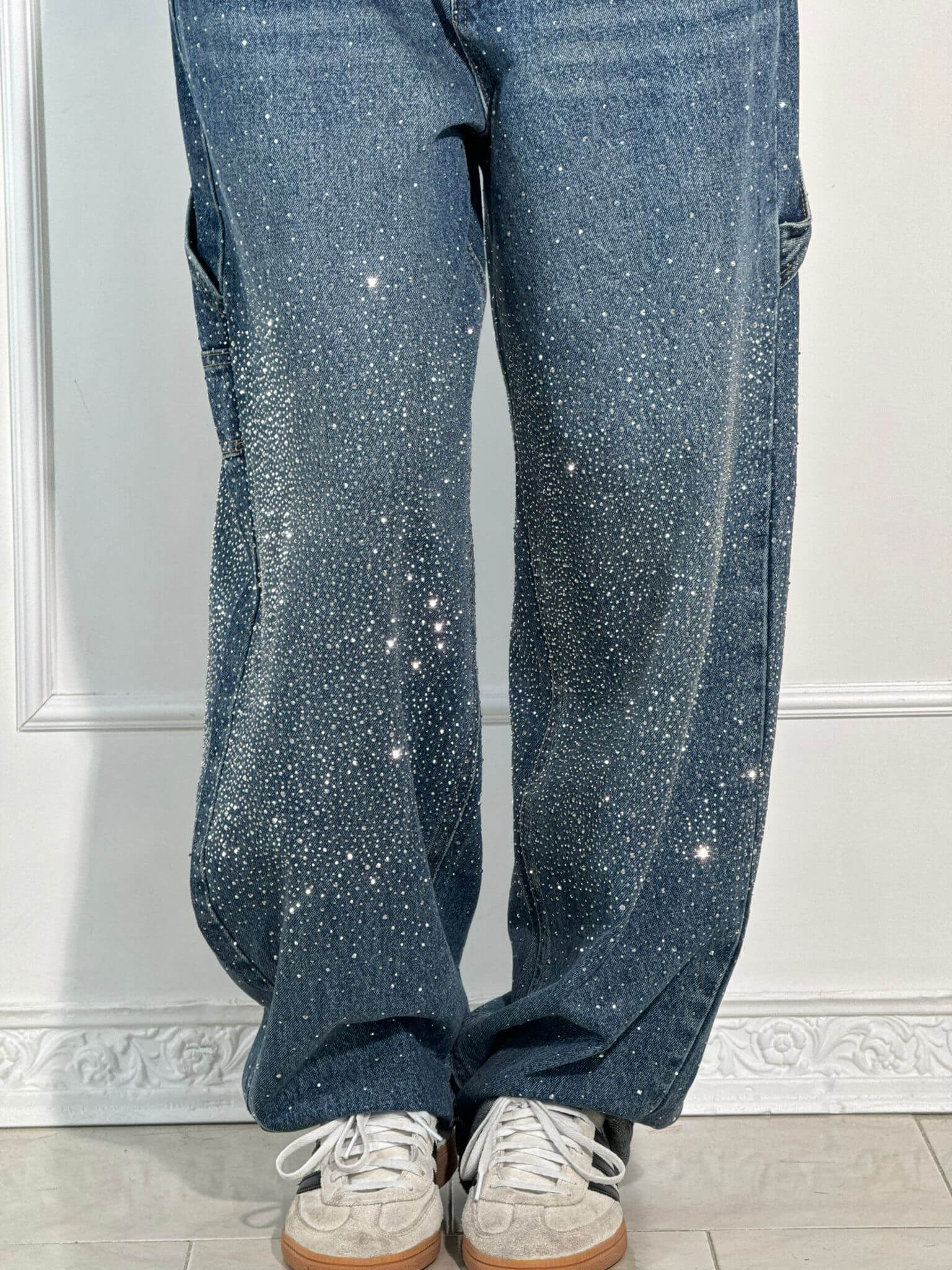 Balloon Jeans med Skinnende Detaljer – Trendy og Komfortable