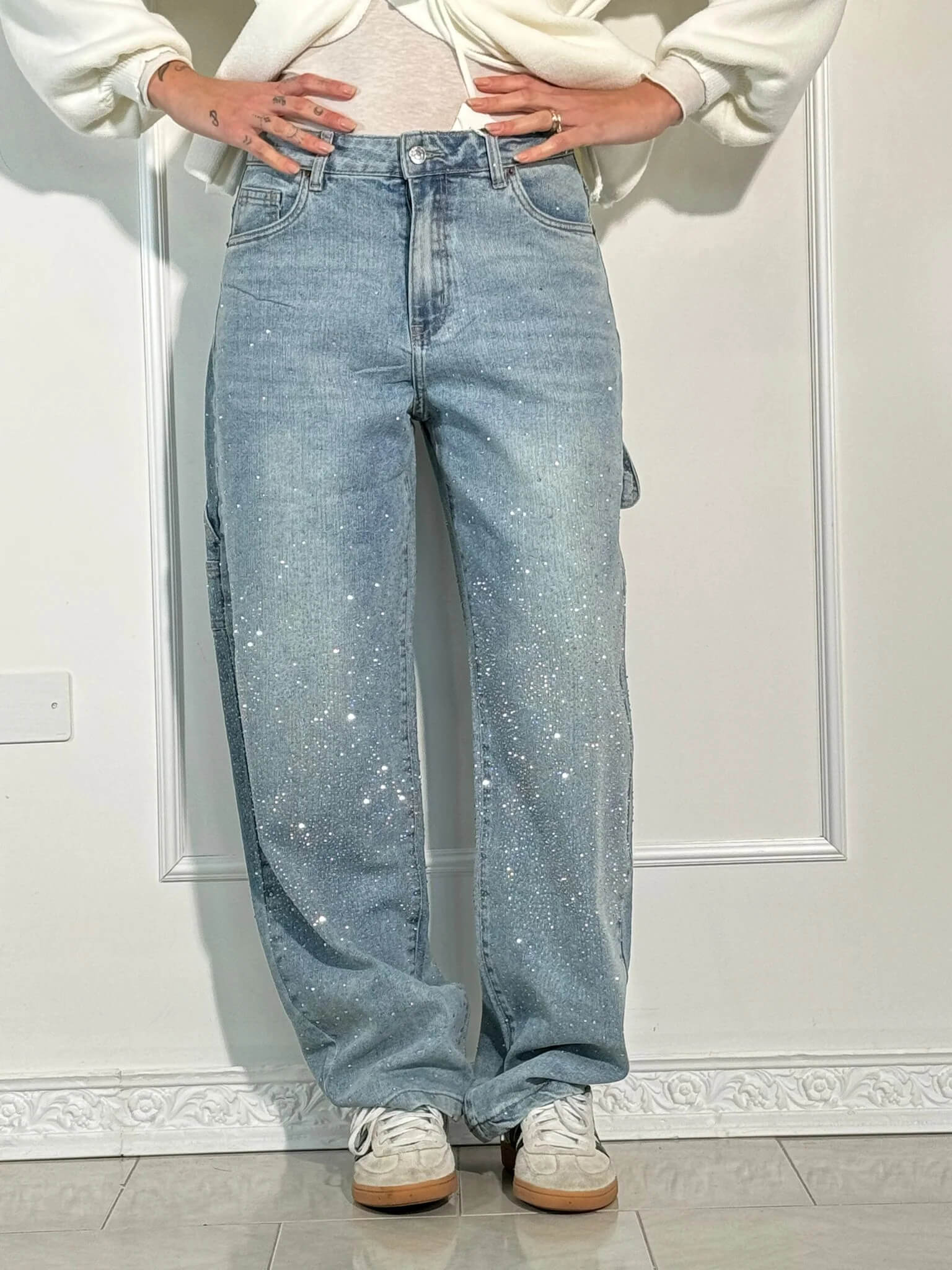 Balloon Jeans med Skinnende Detaljer – Trendy og Komfortable