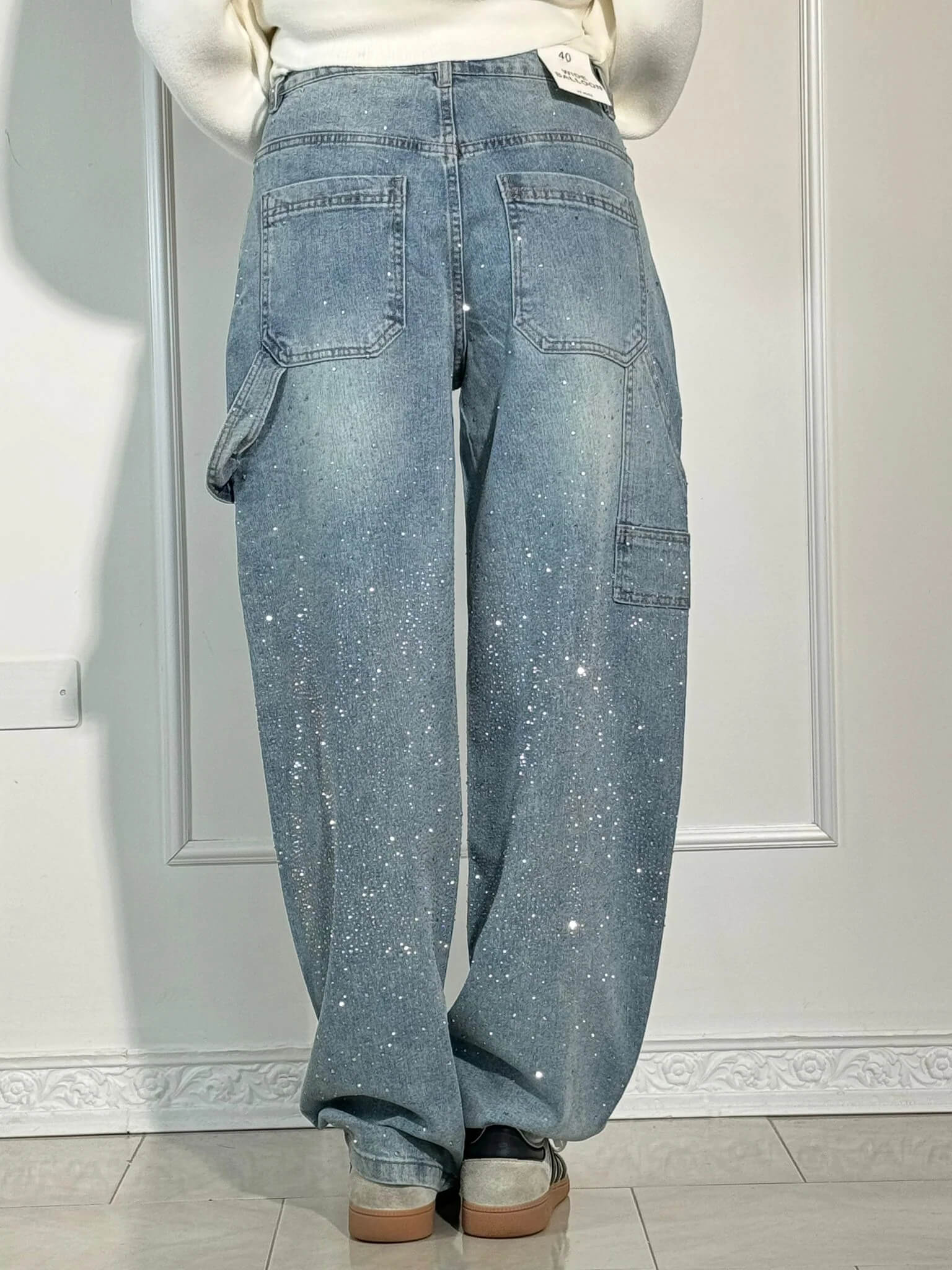 Balloon Jeans med Skinnende Detaljer – Trendy og Komfortable